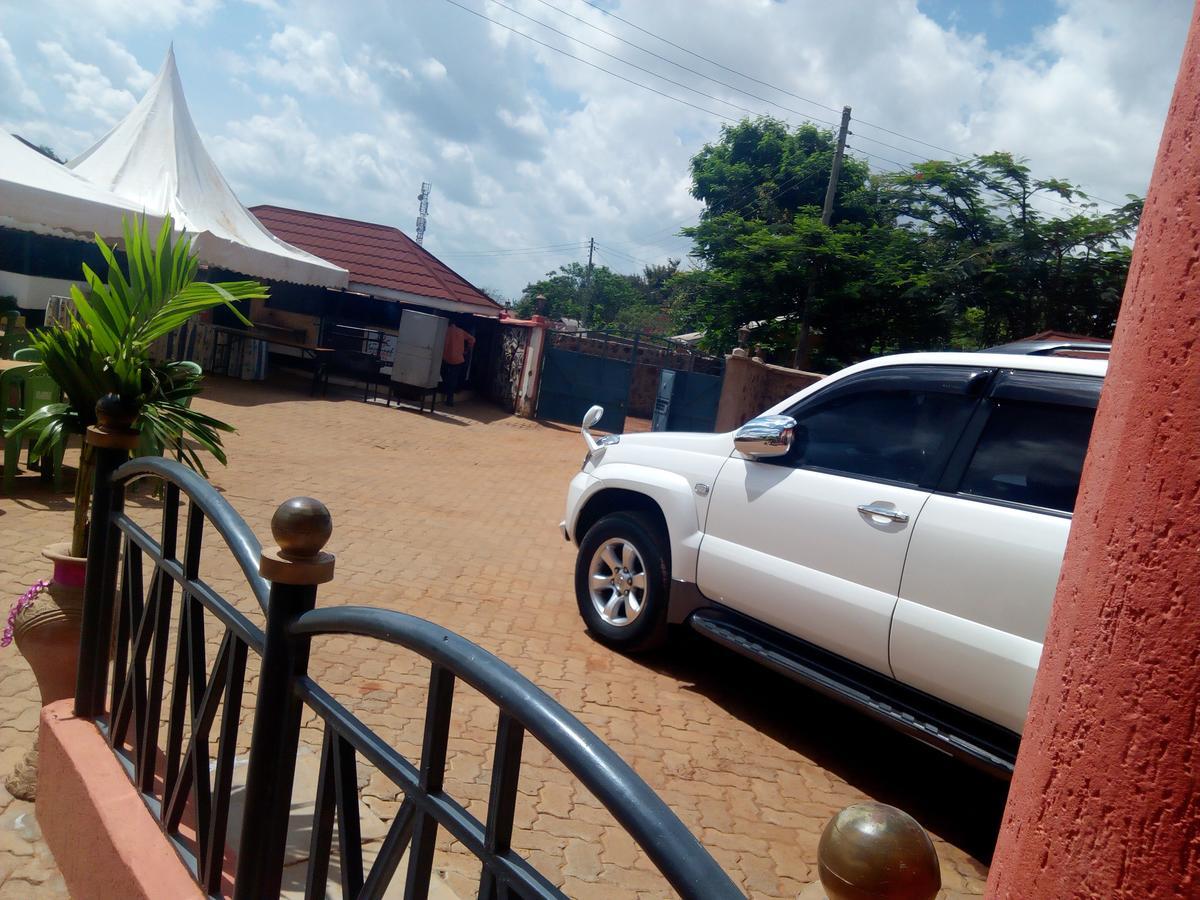 Savannah Paradise Hotel Makindu Exterior foto
